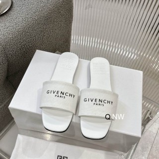 2026.04.17 Super Perfect Givenchy Women Slippers sz35-40 018