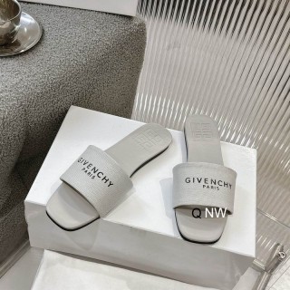 2026.04.17 Super Perfect Givenchy Women Slippers sz35-40 019