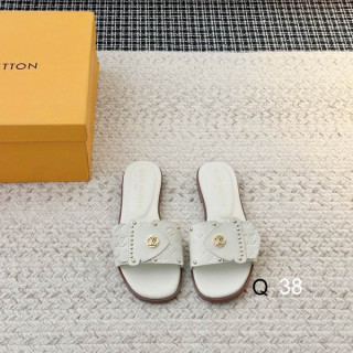 2026.05.13  Super Perfect LV Women Slippers Size35-40 1435