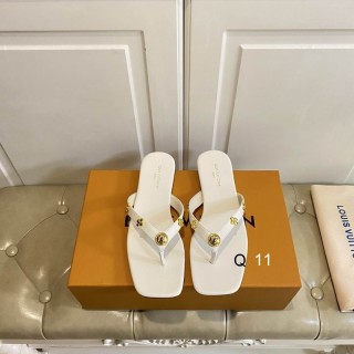2026.05.20 Super Perfect LV Women Slippers Size35-40 1438