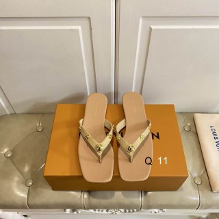 2026.05.20 Super Perfect LV Women Slippers Size35-40 1437