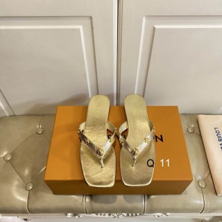 2026.05.20 Super Perfect LV Women Slippers Size35-40 1441