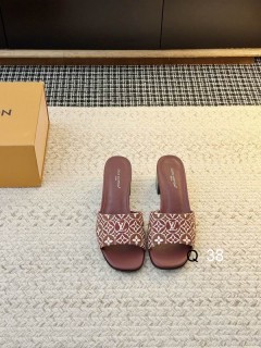 2026.05.28 Super Perfect LV Women Slippers Size35-40 1463