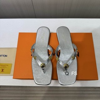 2026.06.09  Super Perfect LV Women Slippers Size35-40 1468
