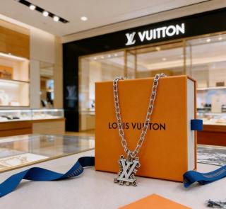 2026.07.02 LV Necklace 2013