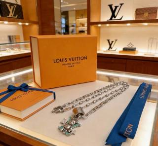 2026.07.02 LV Necklace 2022