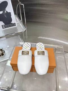 2026.09.28 Super Perfect LV Women Slippers Size35-40 1785