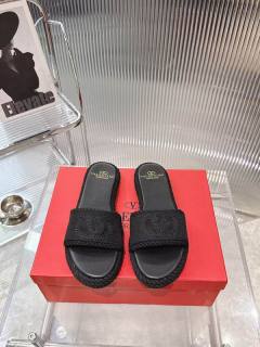 2026.09.28 Super Perfect Valentino Women Slippers Size35-41 337
