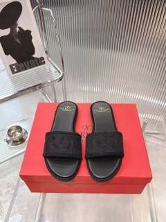 2026.09.28 Super Perfect Valentino Women Slippers Size35-41 341