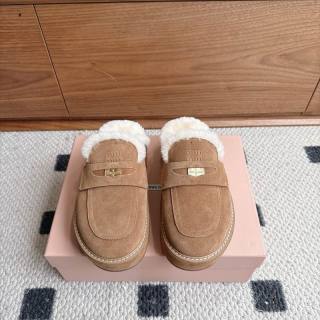 2026.09.28 Super Perfect MiuMiu Women Slippers sz35-40 573