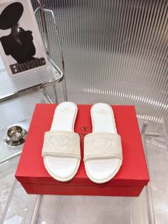 2026.09.28 Super Perfect Valentino Women Slippers Size35-41 340