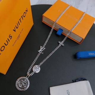 2024.12.10 LV Necklace 1438