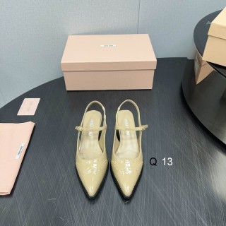 2024.12.11 Super Perfect MiuMiu Women Shoes sz35-40 213