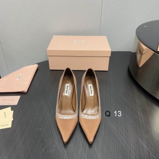 2024.12.11 Super Perfect YSL Women Shoes size 35-40 083