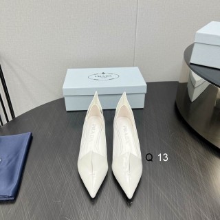 2024.12.11 Super Perfect Prada Women Slippers sz35-40 397
