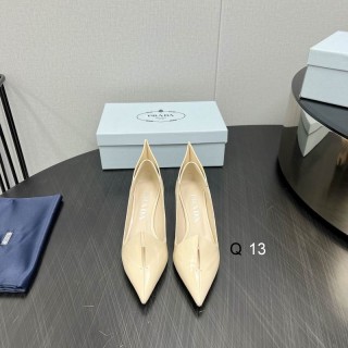 2024.12.11 Super Perfect Prada Women Slippers sz35-40 395