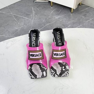 2024.12.11 Super Perfect Versace Women Slippers size35-40 127