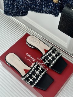 2024.12.16 Super Perfect Roger Vivier women shoes sz35-40 005