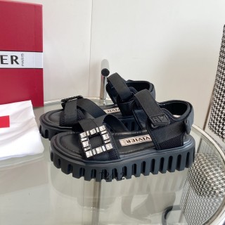 2024.12.16 Super Perfect Roger Vivier Women Shoes Size35-40 004