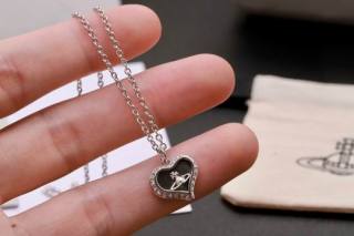 2024.12.17 Vivienne Westwood Necklace 146