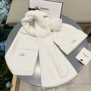 2025.01.16 Moncler Scarf Hat Gloves 056