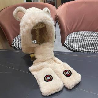 2025.01.16 Fendi Scarf Hat Gloves 001