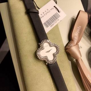 2025.02.28  Van Cleef Arpels Watch 30X30mm 027