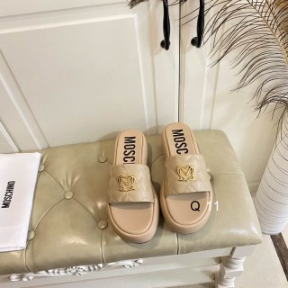 2025.03.03 Super Perfect Moschino Women Slippers sz35-40 035