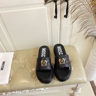2025.03.03 Super Perfect Moschino Women Slippers sz35-40 032