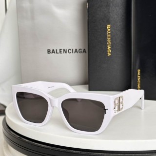 2025.03.04 Original Quality Balenciaga Sunglasses 1042