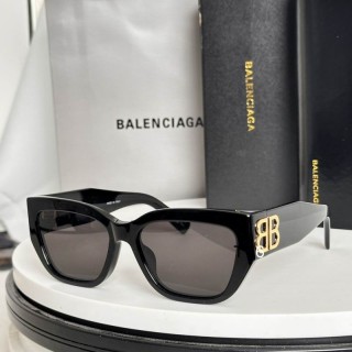 2025.03.04 Original Quality Balenciaga Sunglasses 1044