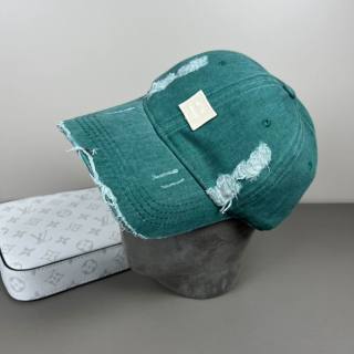 2025.03.06 Super Perfect Acne Hat 138