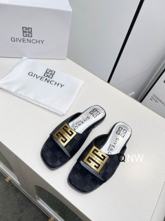 2025.03.11 Super Perfect Givenchy Women Slippers sz35-40 009