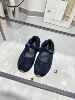 2025.03.24 Super Perfect MiuMiu Women Shoes sz35-40 871