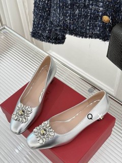 2025.03.28 Super Perfect Valentino Women Shoes Size35-40 540