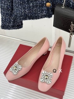 2025.03.28 Super Perfect Valentino Women Shoes Size35-40 537