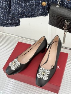 2025.03.28 Super Perfect Valentino Women Shoes Size35-40 541
