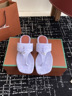 2025.04.02  Super Perfect Loro Piana Women Slippers sz35-41 025
