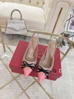 2025.04.22 Super Perfect Valentino Women Sandals Size35-40 560