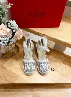 2025.04.22 Super Perfect Valentino Women Sandals Size35-40 563