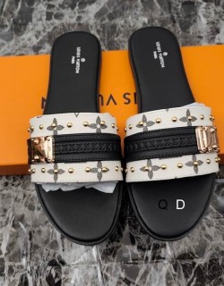 2025.04.23 Super Perfect LV Women Slippers size35-40 1347