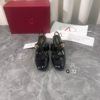 2025.04.29 Super Perfect Valentino Women Sandals Size35-40 577