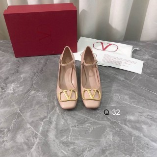 2025.04.29 Super Perfect Valentino Women Sandals Size35-40 565