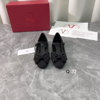 2025.04.29 Super Perfect Valentino Women Sandals Size35-40 564