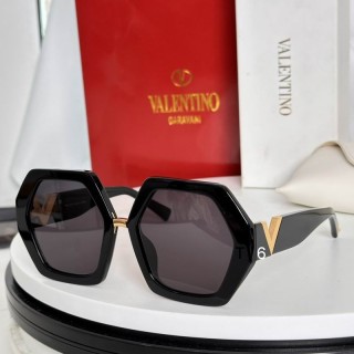 2025.05.23 Original Quality Valentino Sunglasses 586