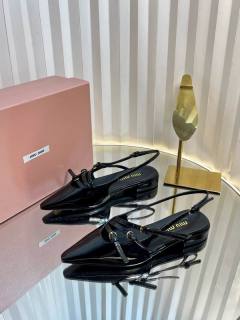 2025.08.15 Super Perfect MiuMiu Women Shoes sz35-40 302