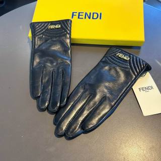 2025.09.11 Fendi Gloves 009
