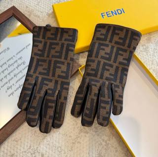 2025.09.11 Fendi Gloves 007