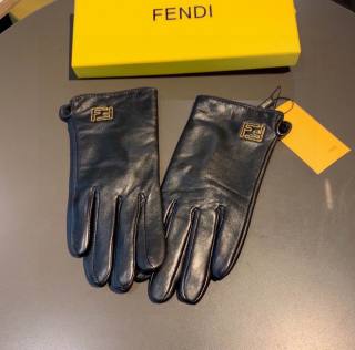 2025.09.11 Fendi Gloves 010