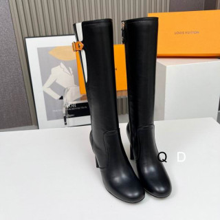 2025.09.18 Super Perfect FENDI Women shose sz35-40 240